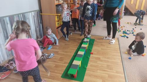 MTU - Stavitel mostů 